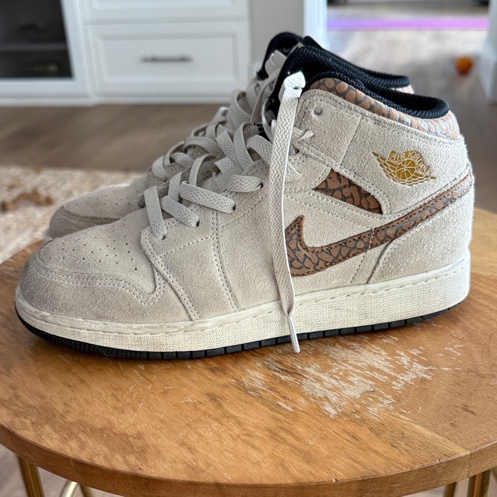 Nike Jordan Cream and Brown Patterned High-Tops